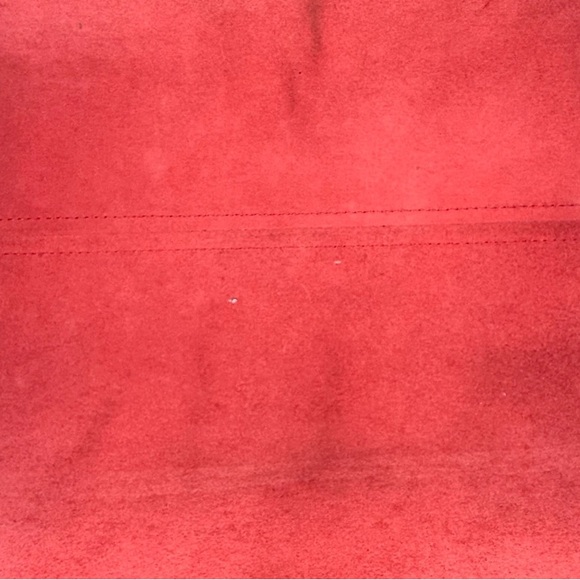 Authentic Louis Vuitton Epi 35 - Picture 6 of 11